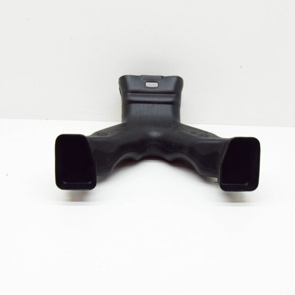 NEW MERCEDES-BENZ GLA H247 CENTER AIR DUCT A1778310200 ORIGINAL - Image 2