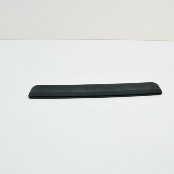 NEW MERCEDES-BENZ S W140 FRONT WHEEL ARCH LINER FENDER SEAL A1406981998 ORIGINAL - Image 2