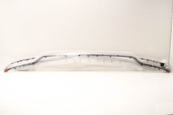 NEW MB C W205 REAR BUMPER CHROME TRIM A2058851621 ORIGINAL - Image 2