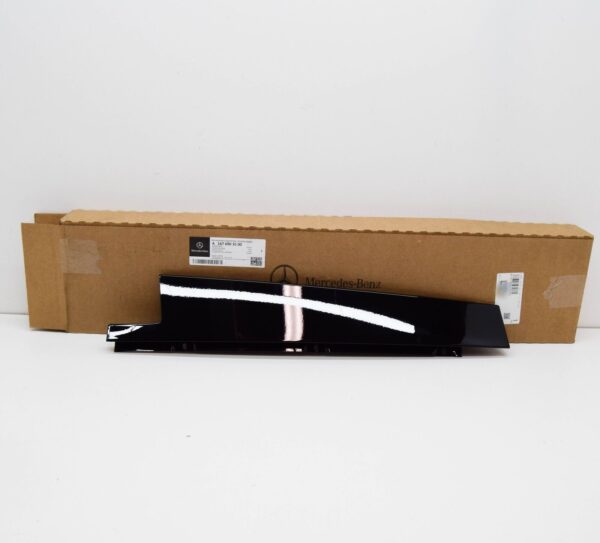 NEW MERCEDES-BENZ GLE W167 REAR LEFT DOOR VERTICAL TRIM A1676903500 ORIGINAL - Image 2