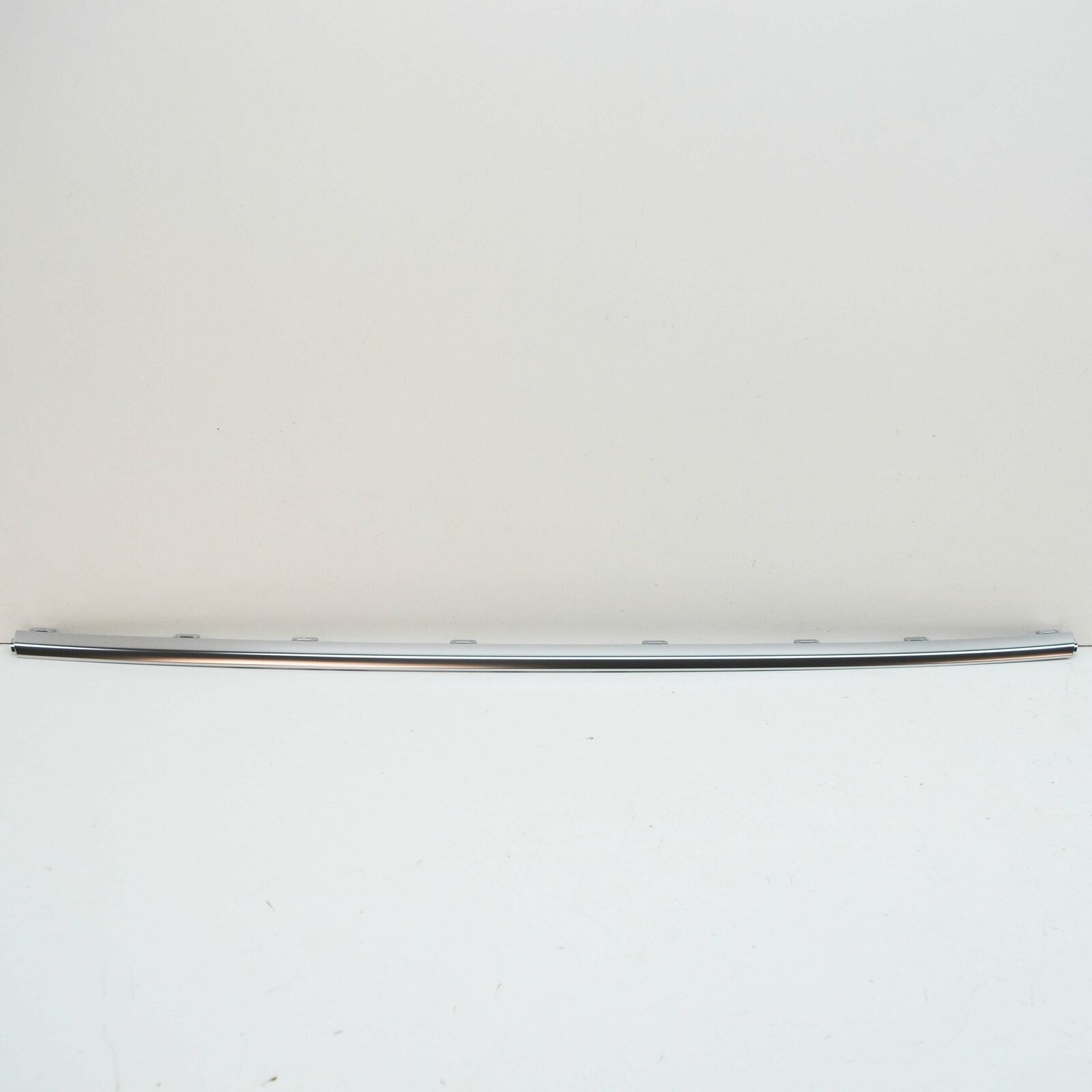 NEW AUDI A5 8W6 CABRIO FRONT BUMPER CENTER LOWER MOLDING 8W6853618A3Q7 2 NEW AUDI A5 8W6 CABRIO FRONT BUMPER CENTER LOWER MOLDING 8W6853618A3Q7 - Image 2