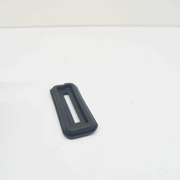 NEW MERCEDES-BENZ G W463 REAR PANEL DOOR HINGE SEAL A4607430078 ORIGINAL - Image 2