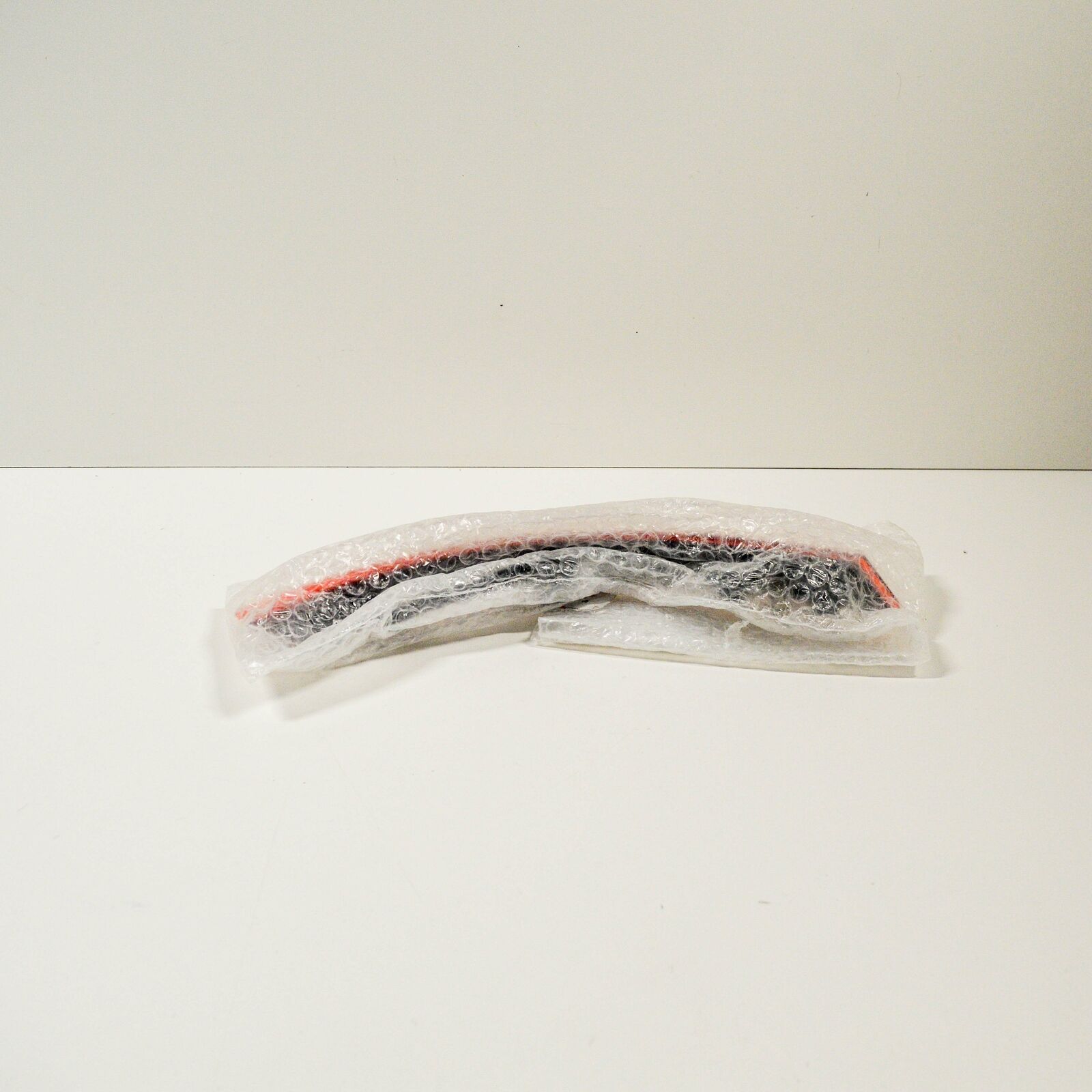 NEW AUDI A4 B9 LIGHT REFLECTOR REAR LEFT 8W0945105D 2 NEW AUDI A4 B9 LIGHT REFLECTOR REAR LEFT 8W0945105D - Image 2