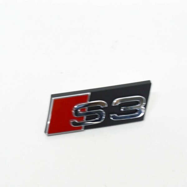 NEW AUDI A3 SPORTBACK 8V S3 RADIATOR GRILLE BADGE 8P0853736A2ZZ - Image 2