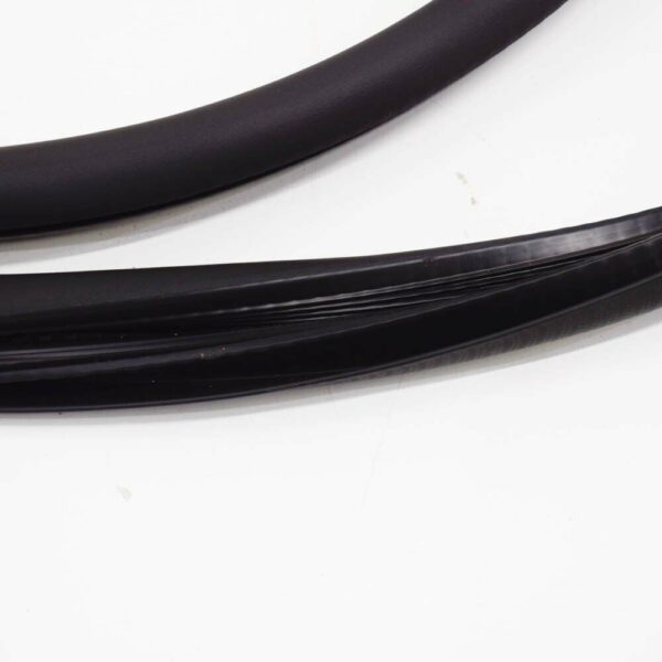 NEW MERCEDES-BENZ GLA X156 FRONT DOOR RUBBER SEAL A1566920076 ORIGINAL - Image 2