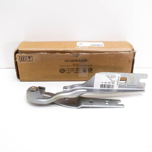 NEW VOLKSWAGEN GOLF MK7 5G FRONT RIGHT BONNET HOOD HINGE 5GM823302A ORIGINAL - Image 2