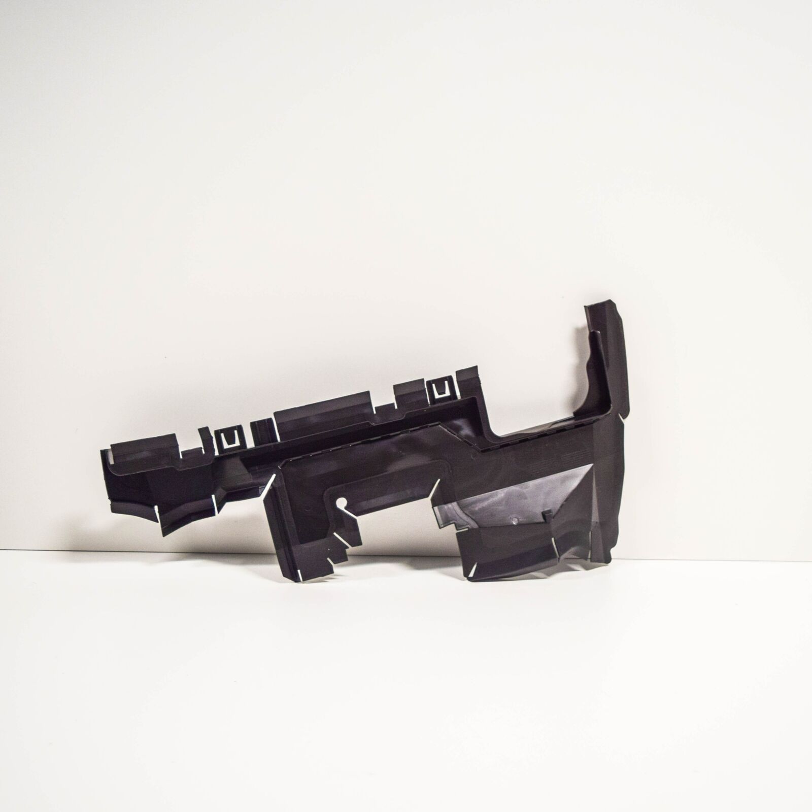 NEW AUDI A4 B8 RIGHT AIR GUIDE 8K0121284G 3 NEW AUDI A4 B8 RIGHT AIR GUIDE 8K0121284G - Image 3