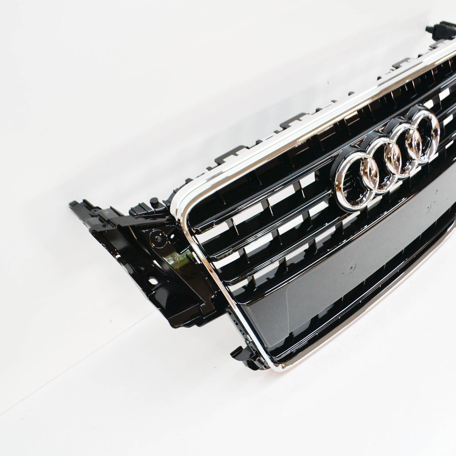 NEW AUDI A5 8T3 S-LINE FRONT BUMPER CENTER RADIATOR GRILLE 8T0853651 ET94 3 NEW AUDI A5 8T3 S-LINE FRONT BUMPER CENTER RADIATOR GRILLE 8T0853651 ET94 - Image 3
