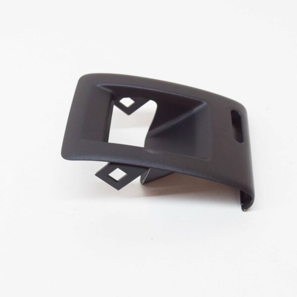 NEW VOLKSWAGEN PASSAT VARIANT B6 REAR RIGHT SEAT LOCK COVER 3C98858949B9 - Image 3