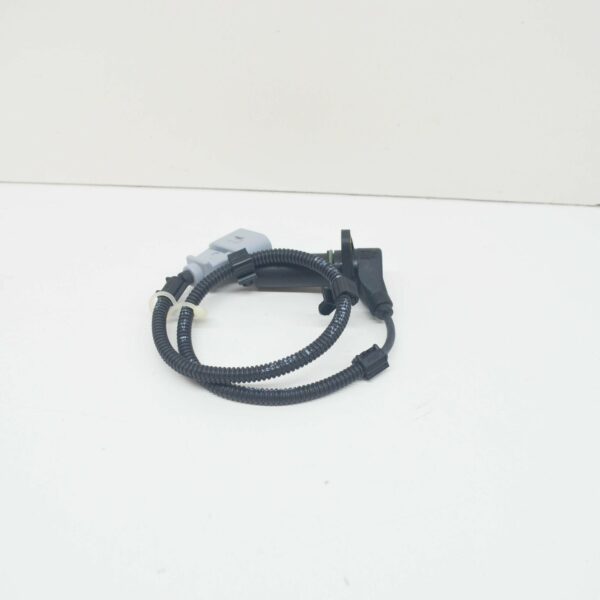 NEW VW TOUAREG 7L ENGINE SPEED SENSOR 070957147 - Image 3