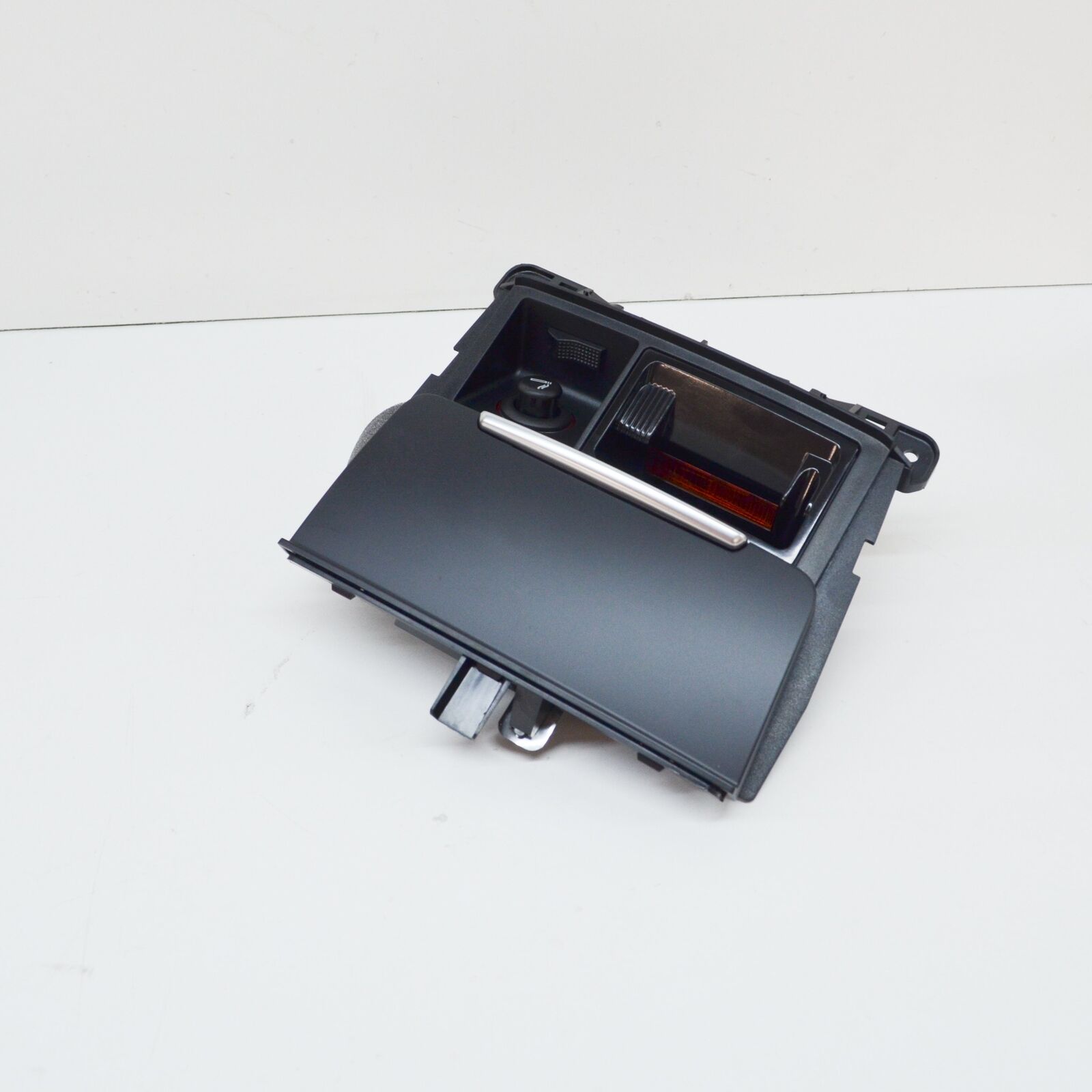 NEW AUDI A4 B8 FRONT CONSOLE ASHTRAY 8K0857951CV10 8K0857951C V10 3 NEW AUDI A4 B8 FRONT CONSOLE ASHTRAY 8K0857951CV10 8K0857951C V10 - Image 3