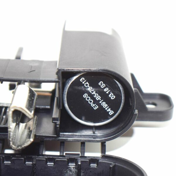 NEW AUDI A3 8P POTENTIAL DISTRIBUTOR JUNCTION BOX/ JUMP POINT 1K0937517 - Image 3
