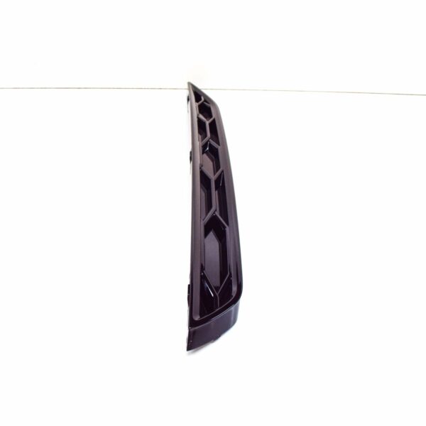 NEW AUDI Q3 8U FRONT BUMPER RIGHT LOWER BUMPER GRILLE TRIM 8U0807926T94 - Image 3