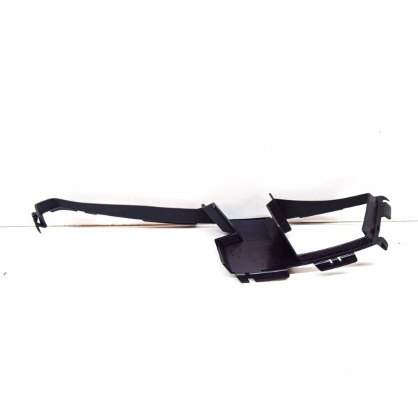NEW AUDI A3 S3 SPORTBACK FRONT RIGHT END CAP 8V3807152 2015 - Image 3