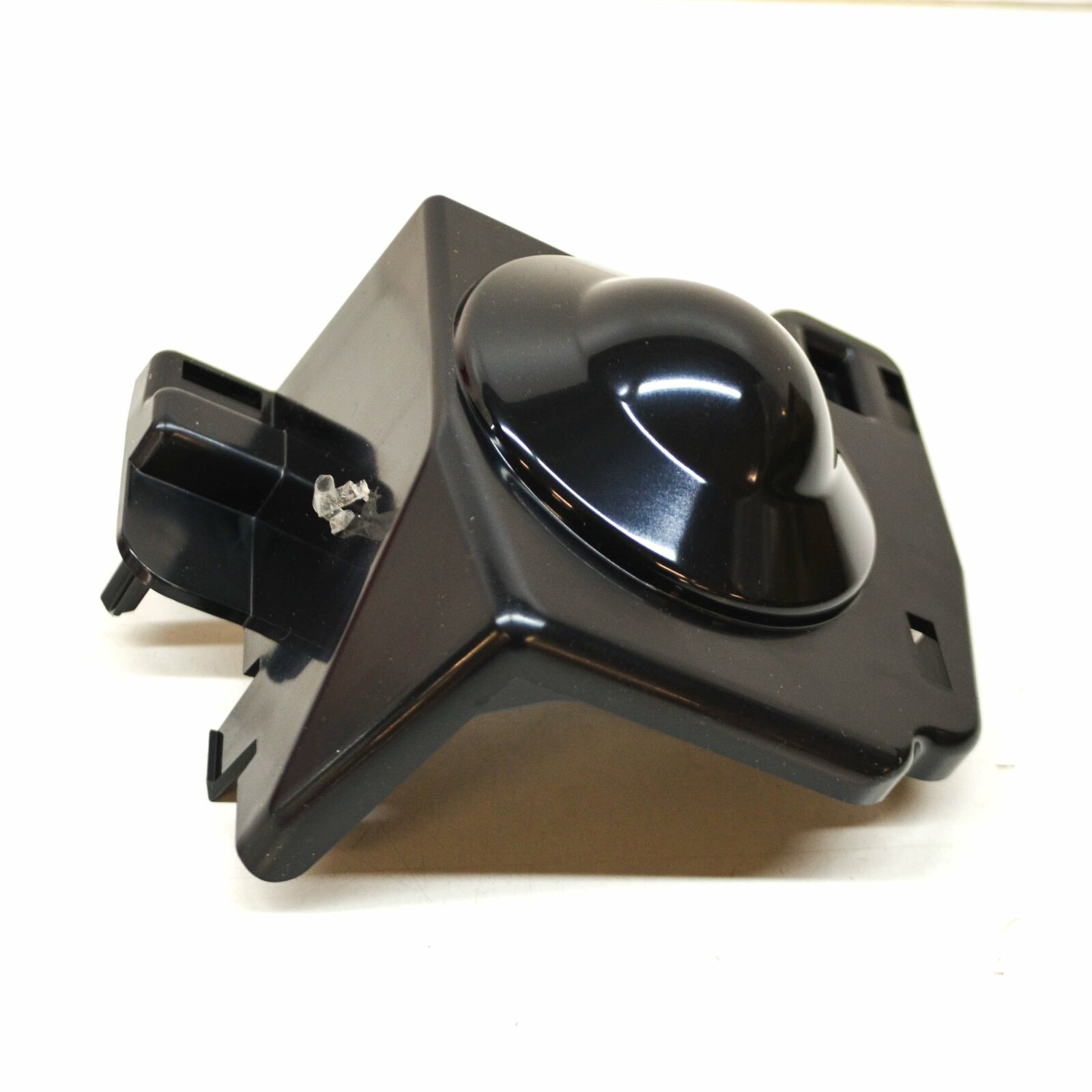 NEW AUDI A4 B9 FRONT BUMPER OUTER GRILLE HOLE COVER RIGHT TRIM 8W0807820 3 NEW AUDI A4 B9 FRONT BUMPER OUTER GRILLE HOLE COVER RIGHT TRIM 8W0807820 - Image 3