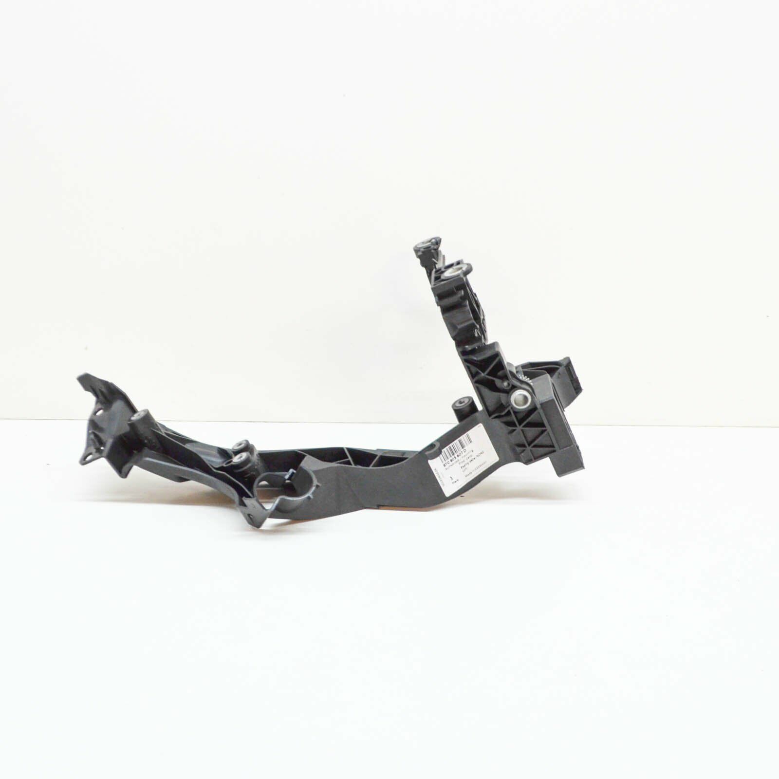 NEW AUDI A5 8T LEFT HEADLIGHT BRACKET 8T0805607D 3 NEW AUDI A5 8T LEFT HEADLIGHT BRACKET 8T0805607D - Image 3