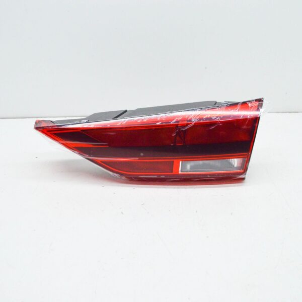 NEW AUDI Q3 F3 SPORTBACK RIGHT SIDE TRUNK BOOTLID TAILLIGHT 83A945076 - Image 3