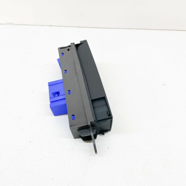 NEW VOLKSWAGEN PASSAT B7 PUSH BUTTON CONTROL PANEL RHD 3AC927238WHS - Image 3
