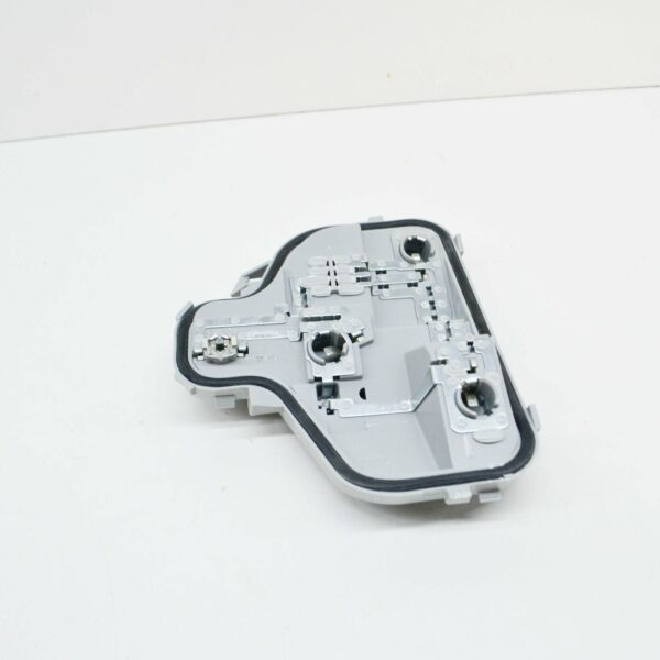 NEW AUDI A3 8P REAR RIGHT OUTER TAIL LIGHT BULB HOLDER LHD 8P3945258 - Image 3