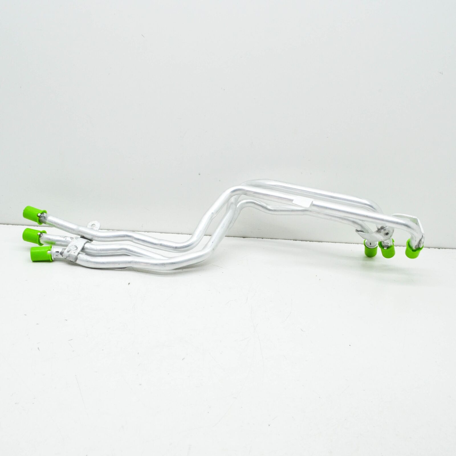 NEW AUDI A6 C8 AVANT COOLANT PIPE TUBE 4K0265235P 3 NEW AUDI A6 C8 AVANT COOLANT PIPE TUBE 4K0265235P - Image 3