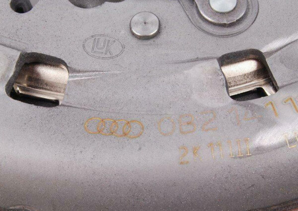 NEW AUDI A4 B8 CLUTCH PRESSURE PLATE 0B2141117A - Image 3