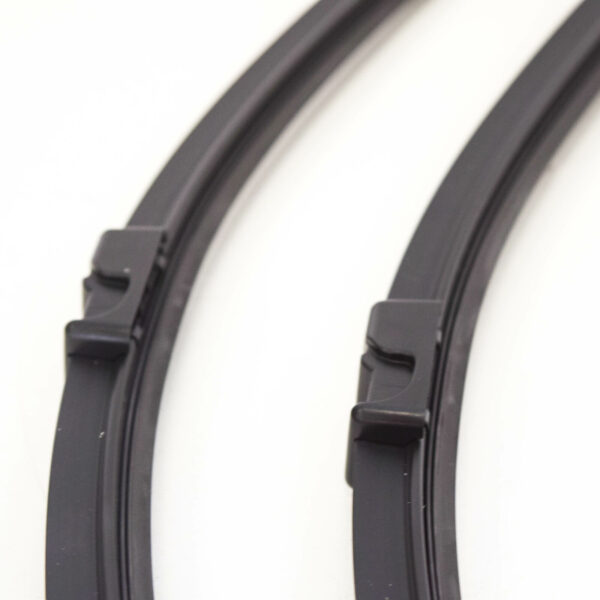 NEW VOLKSWAGEN PASSAT 3B FRONT WINDSCREEN AERO WIPER BLADES SET LHD 3B0998002A - Image 3
