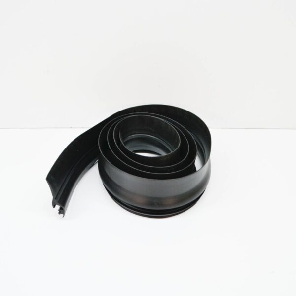 NEW VOLKSWAGEN TRANSPORTER T5 AWNING RUBBER SEAL 7H7067793 - Image 3