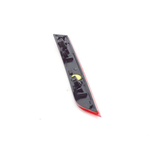 NEW VOLKSWAGEN PASSAT B8 REAR RIGHT BUMPER INNER REFLECTOR 3G0945104A - Image 3
