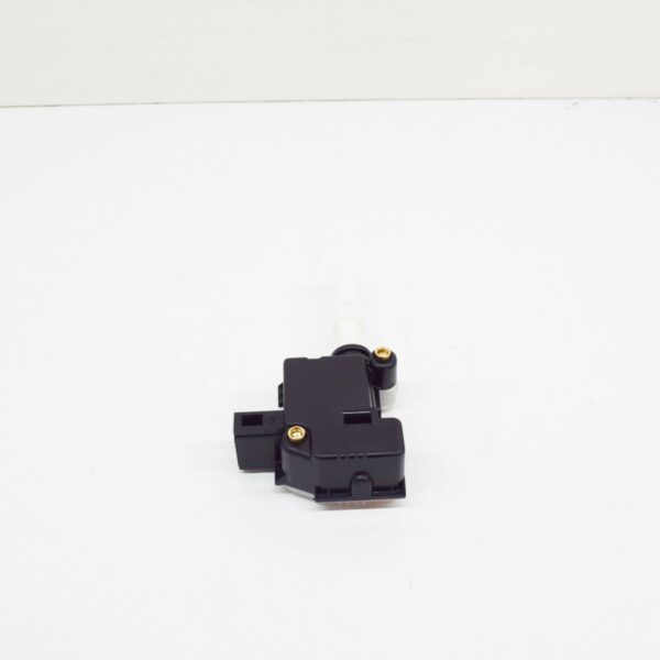 NEW VOLKSWAGEN TOUAREG 7L REAR LID LOCK SERVOMOTOR 3B5827061C - Image 3