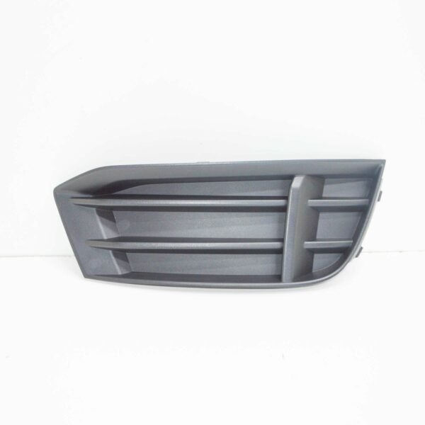NEW AUDI A3 8V FRONT BUMPER RIGHT AIR GUIDE GRILLE 8V5807682M9B9 - Image 3