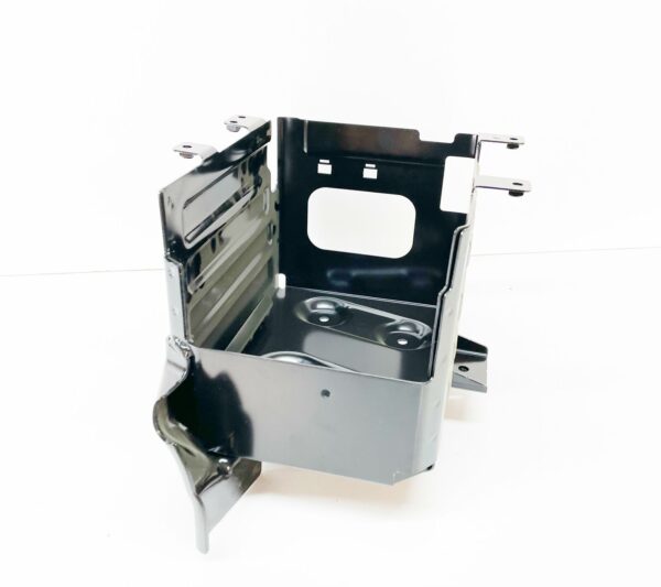 NEW AUDI A4 AVANT B9 BATTERY PAD HOUSING 8W0915414 - Image 3