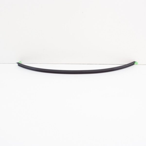 NEW VW ARTEON 3H7 TAILGATE BOOT LID UPPER SEAL 3G8827669A - Image 3