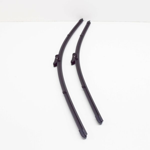 NEW AUDI Q3 8U FRONT WINDSHIELD AERODYNAMIC WIPER BLADE LHD 8U1998002 - Image 3