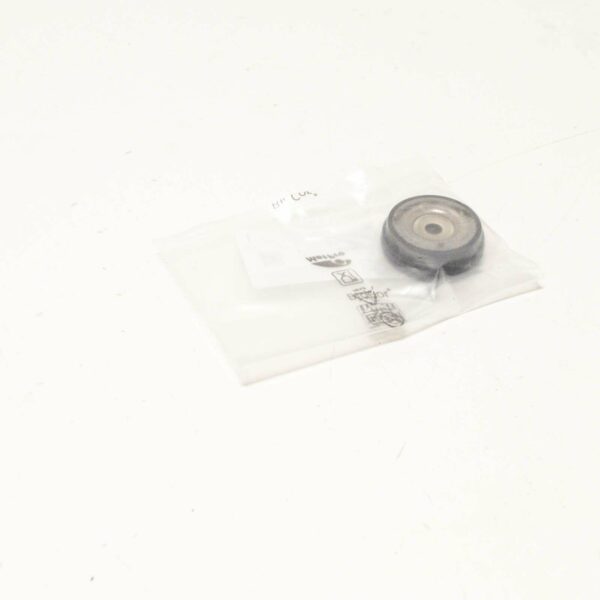 NEW AUDI Q7 4M RADIATOR SUPPORT INSULATOR MOUNT 4M0121268A - Image 3
