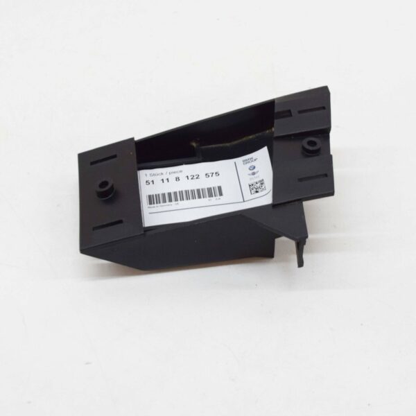 NEW BMW 3 E36 FRONT BUMPER LEFT INSERT BRACKET 51118122575 - Image 3