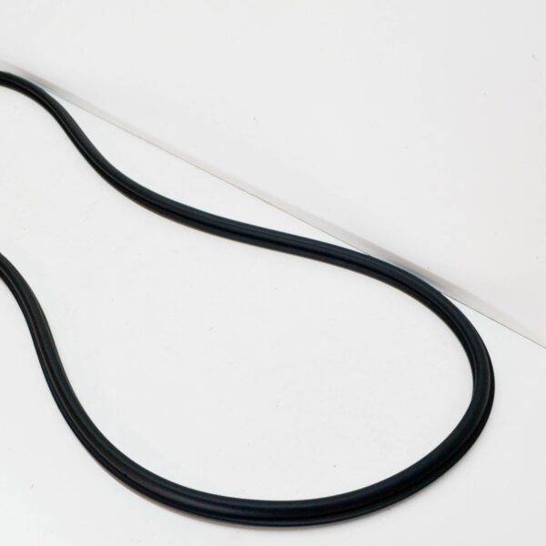 NEW AUDI A3 8P REAR LID RUBBER SEAL 8P4827705E - Image 3