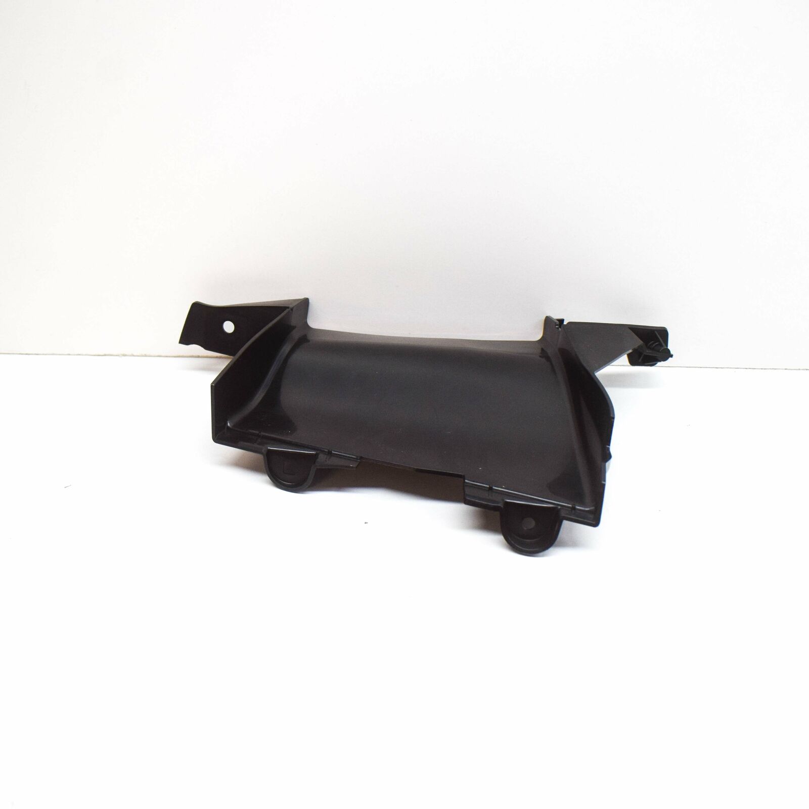 NEW AUDI A5 CABRIO 8W6 FRONT BUMPER RIGHT AIR DUCT 8W6121764D 3 NEW AUDI A5 CABRIO 8W6 FRONT BUMPER RIGHT AIR DUCT 8W6121764D - Image 3