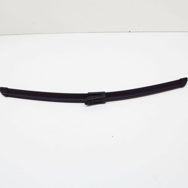 NEW VOLKSWAGEN PASSAT B8 FRONT AERO WIPER BLADE SET LHD 3G1998002 - Image 3