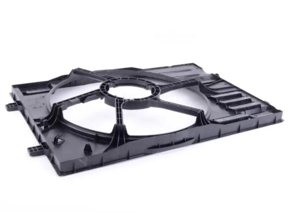 NEW AUDI Q2 ENGINE COOLING FAN SHROUD 5Q0121205AQ - Image 3