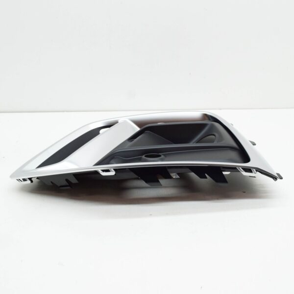 NEW AUDI Q5 FY FRONT BUMPER LEFT AIR GUIDE GRILLE 80F807679COX - Image 3
