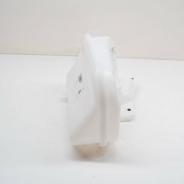 NEW VOLKSWAGEN T-ROC WINDSHIELD WASHER RESERVOIR TANK 2GA955453E - Image 3