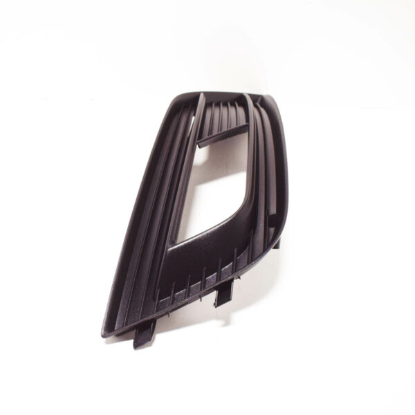 NEW AUDI A4 B8 FRONT LEFT FOG LIGHT GRILLE 8K0807681K01C - Image 3