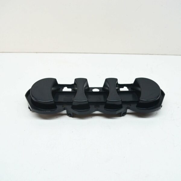 NEW AUDI E-TRON S FRONT RADIATOR GRILLE EMBLEM BRACKET 4KE8530379B9 - Image 3