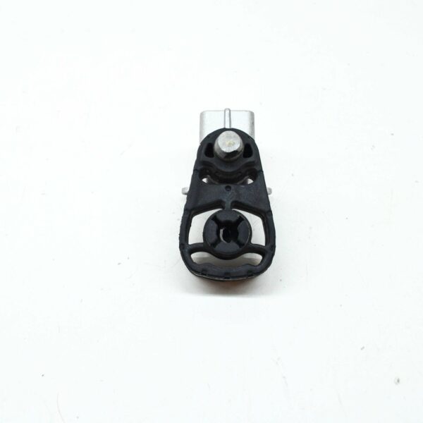 NEW AUDI A4 AVANT B9 REAR EXHAUST HANGER BRACKET 8W0253144M - Image 4