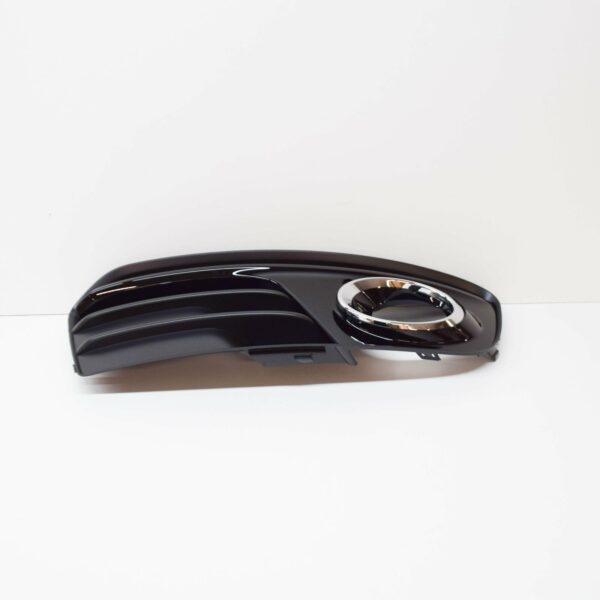 NEW AUDI Q5 8R FRONT RIGHT FOG LIGHT GRILLE 8R0807682J BJI - Image 4