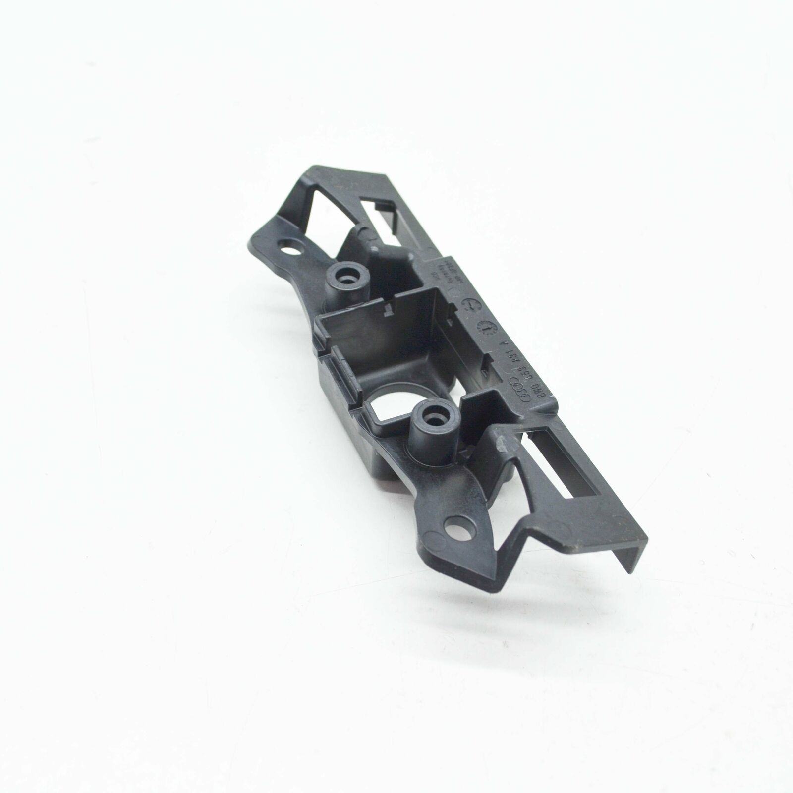 NEW AUDI A4 B9 FRONT RADIATOR GRILLE BRACKET 8W0853231A 4 NEW AUDI A4 B9 FRONT RADIATOR GRILLE BRACKET 8W0853231A - Image 4