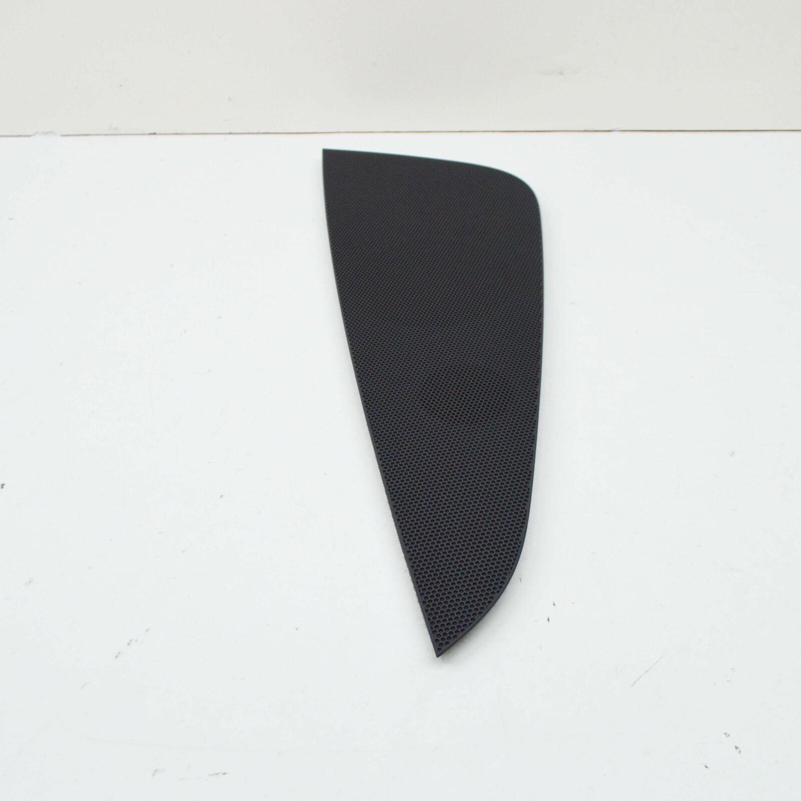 NEW AUDI A5 8W6 FRONT LEFT DASH AIR VENT TRIM GRILLE LHD 8W1819636C6PS 4 NEW AUDI A5 8W6 FRONT LEFT DASH AIR VENT TRIM GRILLE LHD 8W1819636C6PS - Image 4