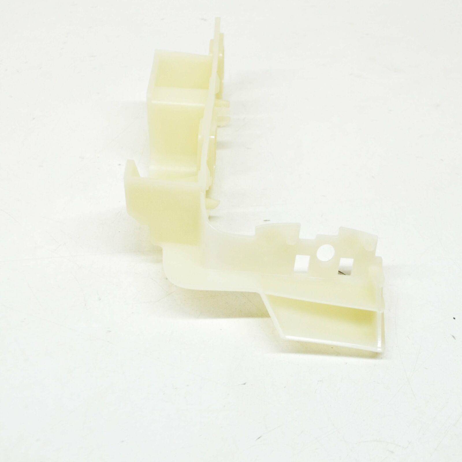 NEW AUDI A4 B9 FRONT RIGHT BUMPER COVER SUPPORT RAIL 8W0807284 4 NEW AUDI A4 B9 FRONT RIGHT BUMPER COVER SUPPORT RAIL 8W0807284 - Image 4