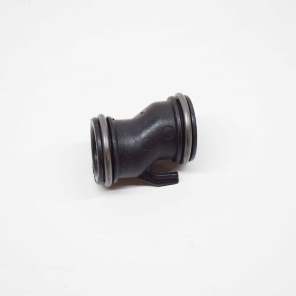 NEW AUDI A4 B8 ENGINE VENT BREATHER TUBE 06E103213 - Image 4