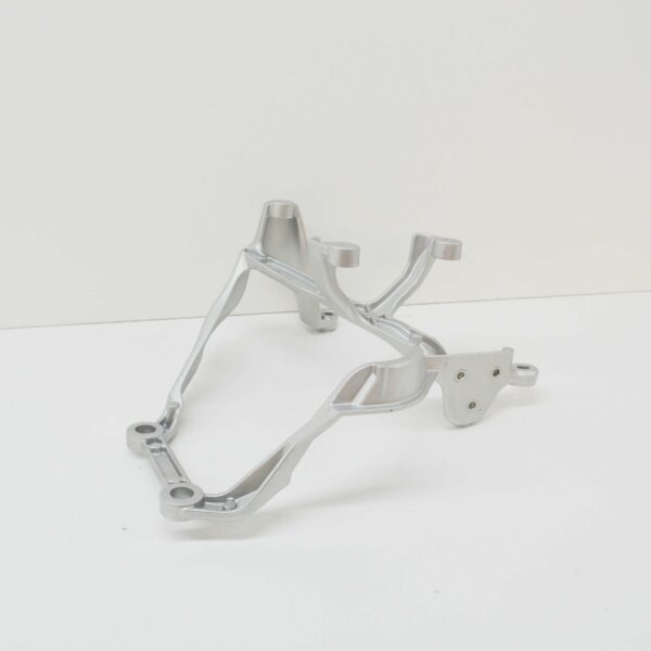 NEW AUDI A8 D3 AIR SUPPLY UNIT BRACKET 4E0616869C - Image 4